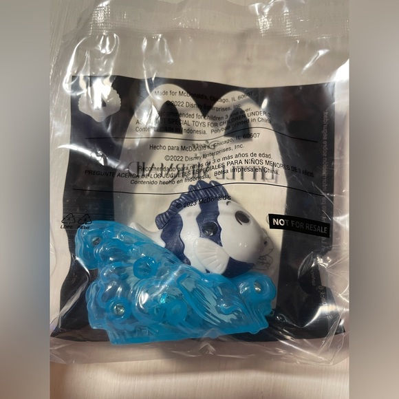 Walt Disney’s The Little Mermaid ‘ Flounder ‘ McDonald’s Happy Meal Kid’s Toy - Picture 2 of 2